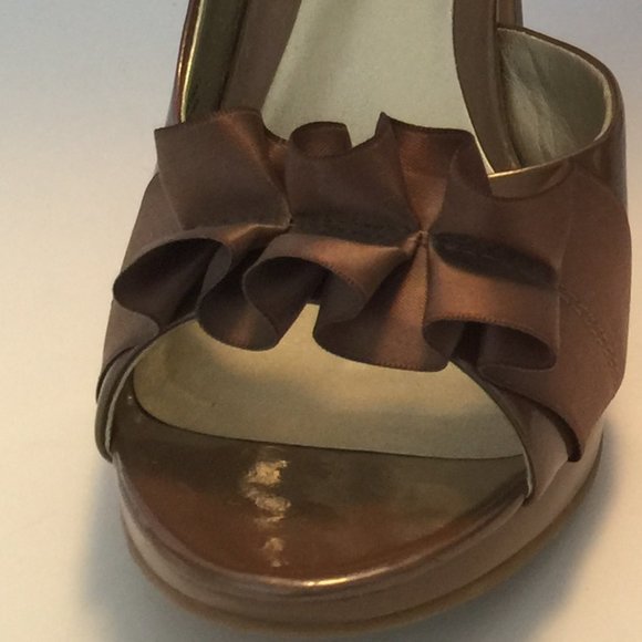 CARLOS PEEP TOE PUMPS - Picture 3 of 4